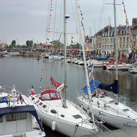Bed and Breakfast L'Ex-Voto Honfleur Esterno foto